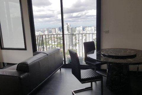 Condominio de 2 dormitorios en Bangkok, Tailandia № 66585