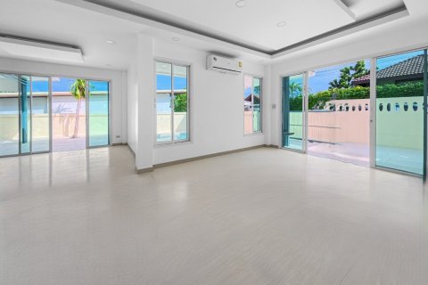 Chalet de 3 dormitorios en Ko Samui, Tailandia № 172492 - foto 10