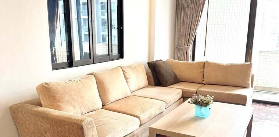 Condo in Watthana, Bangkok, Thailand, 3 bedrooms № 158649
