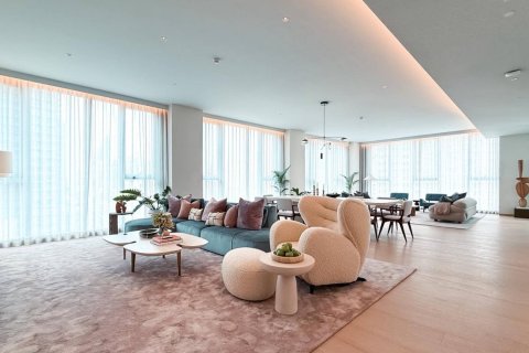 Condominio de 4 dormitorios en Bangkok, Tailandia № 180423