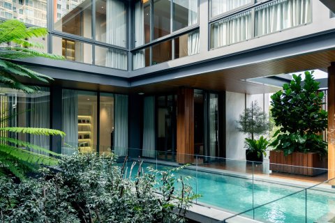 Casa de 5 dormitorios en Bangkok, Tailandia № 180428 - foto 28