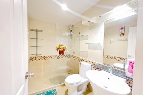 Condo à Khlong Toei, Bangkok, Thaïlande, 2 chambres  № 141244 - photo 20