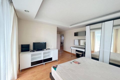 Condo à Khlong Toei, Bangkok, Thaïlande, 2 chambres  № 141244 - photo 12