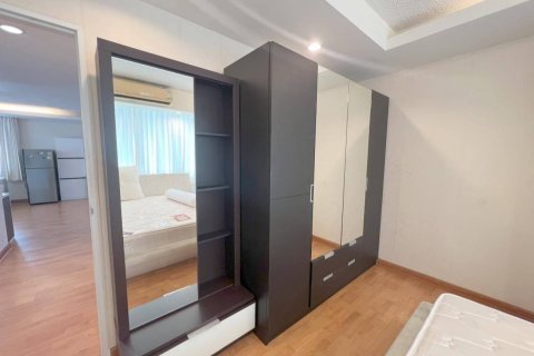 Condo à Khlong Toei, Bangkok, Thaïlande, 2 chambres  № 141244 - photo 13