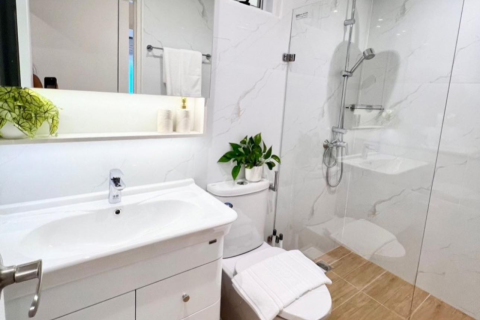 Condominio de 3 dormitorios en Bangkok, Tailandia № 157761 - foto 8