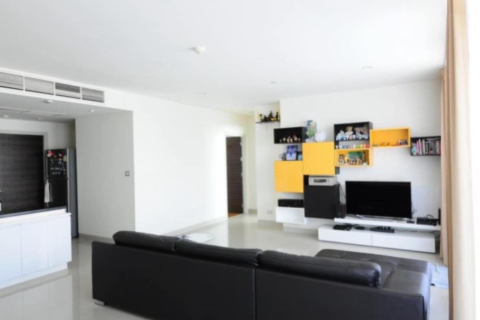Condominio de 3 dormitorios en Bangkok, Tailandia № 157760 - foto 8