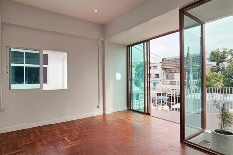 Casa de 3 dormitorios en Bangkok, Tailandia № 157762 - foto 17