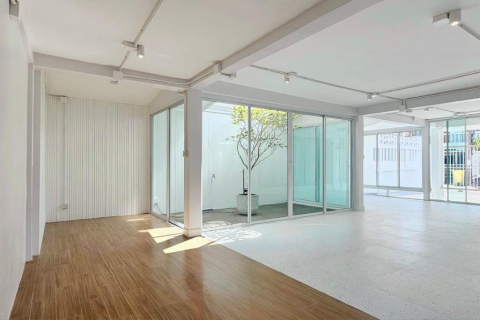 Casa de 3 dormitorios en Bangkok, Tailandia № 157762 - foto 3