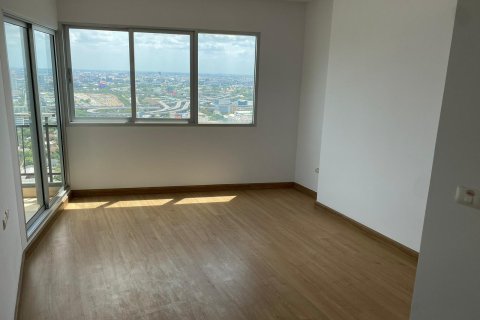 Condo in Bangkok, Thailand, 2 bedrooms  № 157757 - photo 30