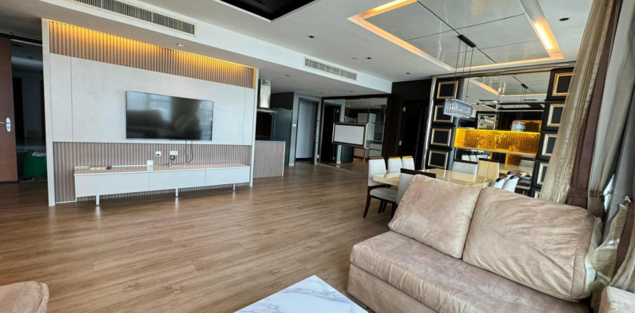 Condominio de 3 dormitorios en Bangkok, Tailandia № 157763