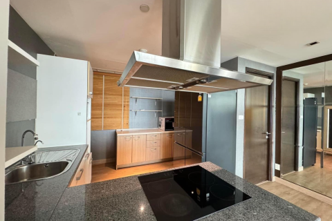 Condominio de 3 dormitorios en Bangkok, Tailandia № 157763 - foto 12