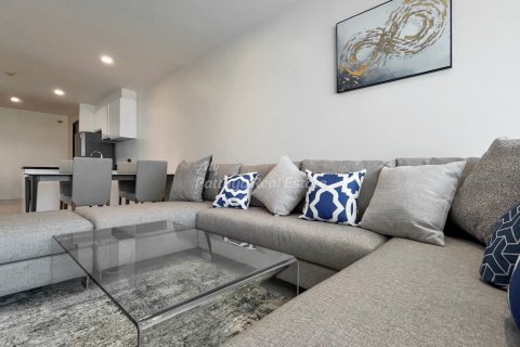 Condominio de 2 dormitorios en Bang Lamung, Tailandia № 153789 - foto 2