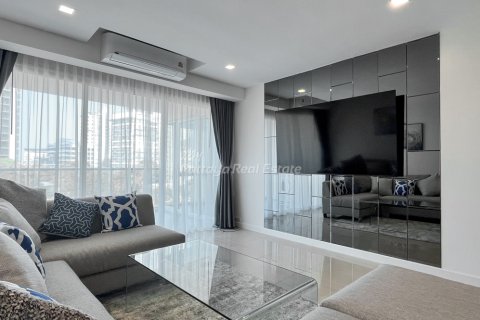 Condominio de 2 dormitorios en Bang Lamung, Tailandia № 153789 - foto 3