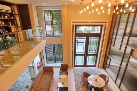 Condominio de 2 dormitorios en Bang Kho Laem, Bangkok, Tailandia № 67802 - foto 8