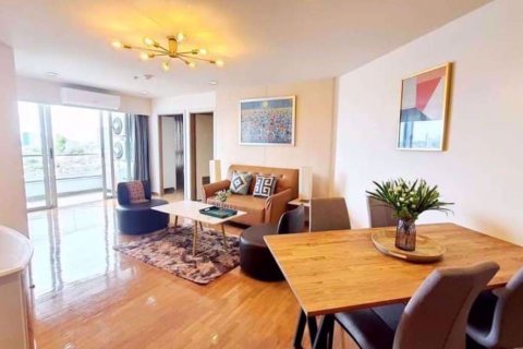 Condominio de 3 dormitorios en Bang Kho Laem, Bangkok, Tailandia № 67799 - foto 2