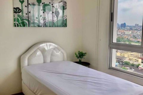 Condominio de 3 dormitorios en Bang Kho Laem, Bangkok, Tailandia № 67799 - foto 17