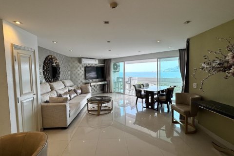 Condo in Kathu, Thailand, 2 bedrooms № 171642 - photo 8