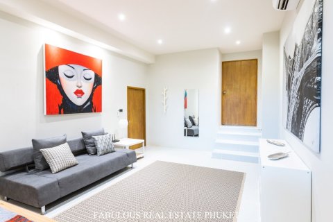 Chalet de 5 dormitorios en Bang Tao, Tailandia № 179881 - foto 15