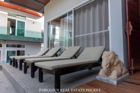 Chalet de 8 dormitorios en Rawai, Tailandia № 179879 - foto 17
