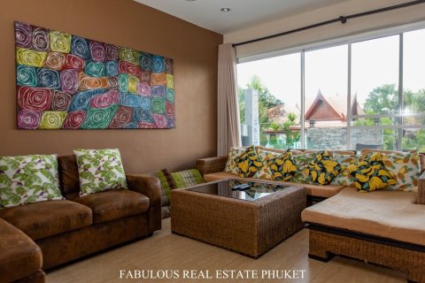 Chalet de 8 dormitorios en Rawai, Tailandia № 179879 - foto 4