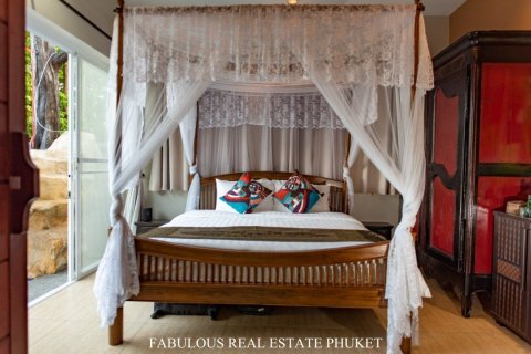 Chalet de 8 dormitorios en Rawai, Tailandia № 179879 - foto 13