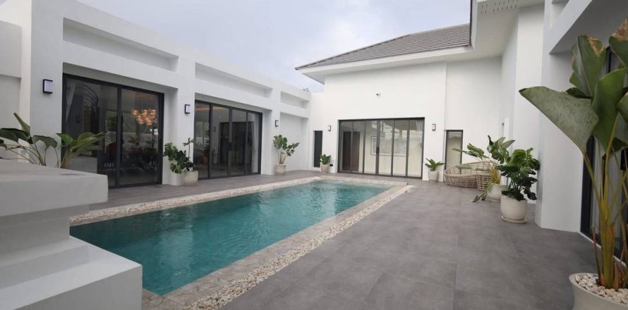 Chalet de 5 dormitorios en Pattaya, Tailandia № 173298