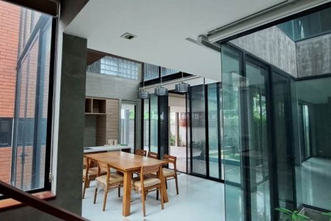 Casa de 4 dormitorios en Bangkok, Tailandia № 65657 - foto 4