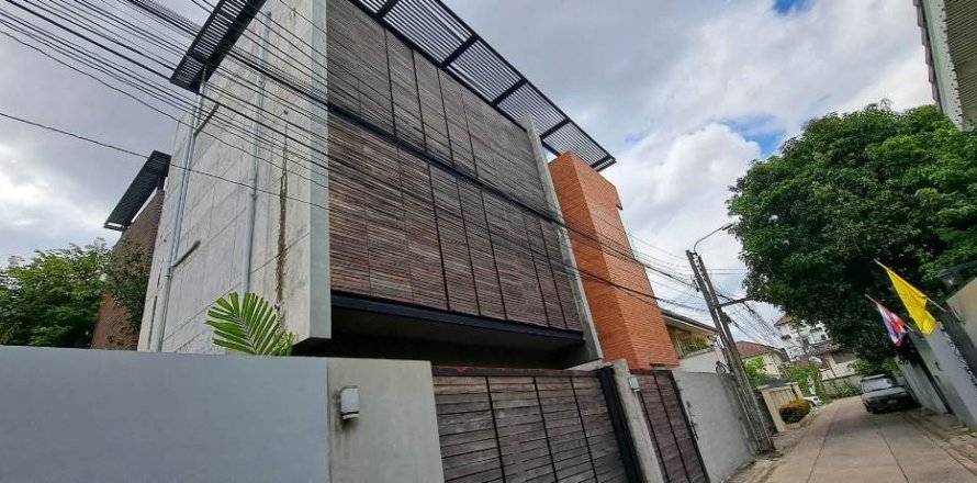 Casa de 4 dormitorios en Bangkok, Tailandia № 65657