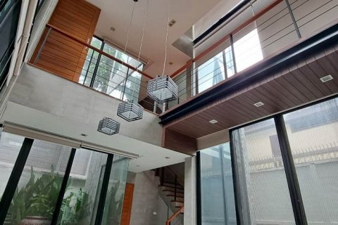 Casa de 4 dormitorios en Bangkok, Tailandia № 65657 - foto 7