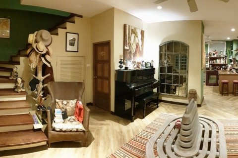 Casa de 4 dormitorios en Bangkok, Tailandia № 65655 - foto 8