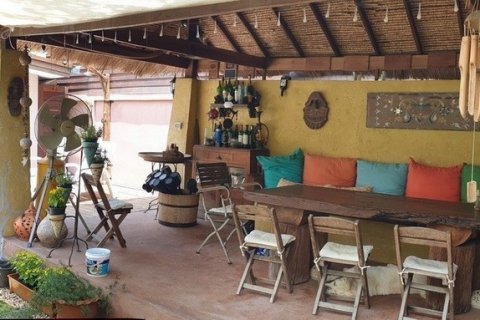 Casa de 4 dormitorios en Bangkok, Tailandia № 65655 - foto 5