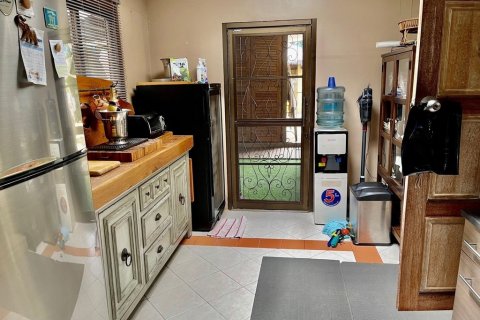 Casa de 4 dormitorios en Bangkok, Tailandia № 65655 - foto 11