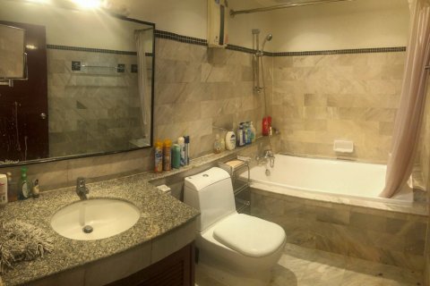 Condominio de 2 dormitorios en Bangkok, Tailandia № 65661 - foto 10