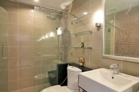 Condominio de 2 dormitorios en Bangkok, Tailandia № 143291 - foto 10