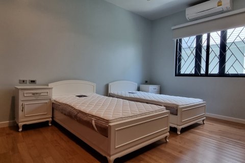 Casa de 3 dormitorios en Bangkok, Tailandia № 65396 - foto 10