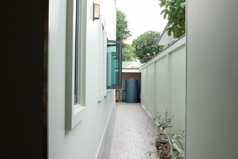 Casa de 3 dormitorios en Bangkok, Tailandia № 65396 - foto 21