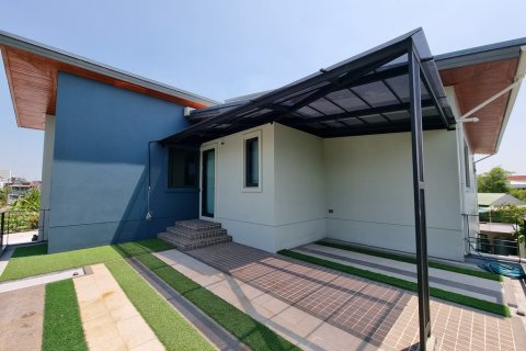 Casa de 3 dormitorios en Bangkok, Tailandia № 65396 - foto 16