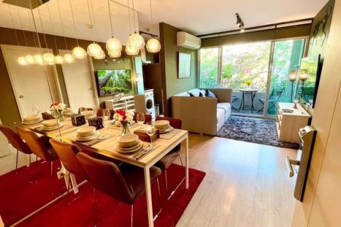 Condo à Bangkok, Thaïlande, 2 chambres à Elio Del Ray  № 51185