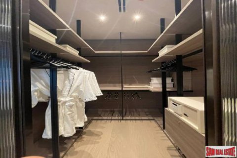 Apartamento de 2 dormitorios en Bangkok, Tailandia № 203300 - foto 4