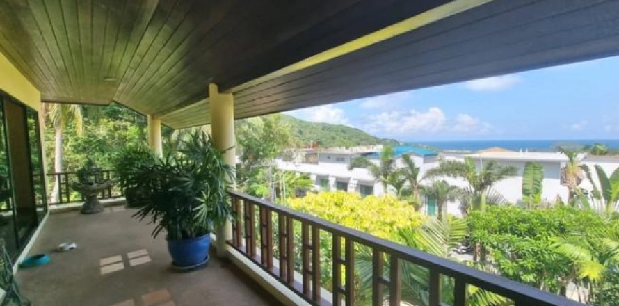 Chalet de 3 dormitorios en Kata, Tailandia № 203302