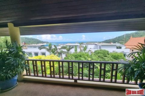Chalet de 3 dormitorios en Kata, Tailandia № 203302 - foto 4
