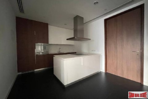 Apartamento de 2 dormitorios en Bangkok, Tailandia № 203297 - foto 4