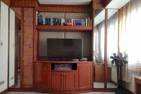 Condominio de 2 dormitorios en Bangkok, Tailandia № 183478 - foto 11