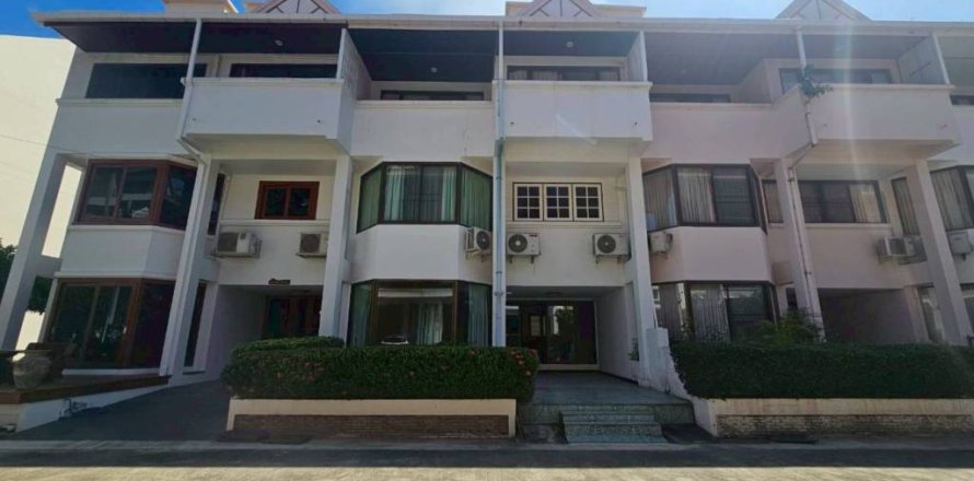 Townhouse à Hua Hin, Thaïlande 8 chambres № 146728