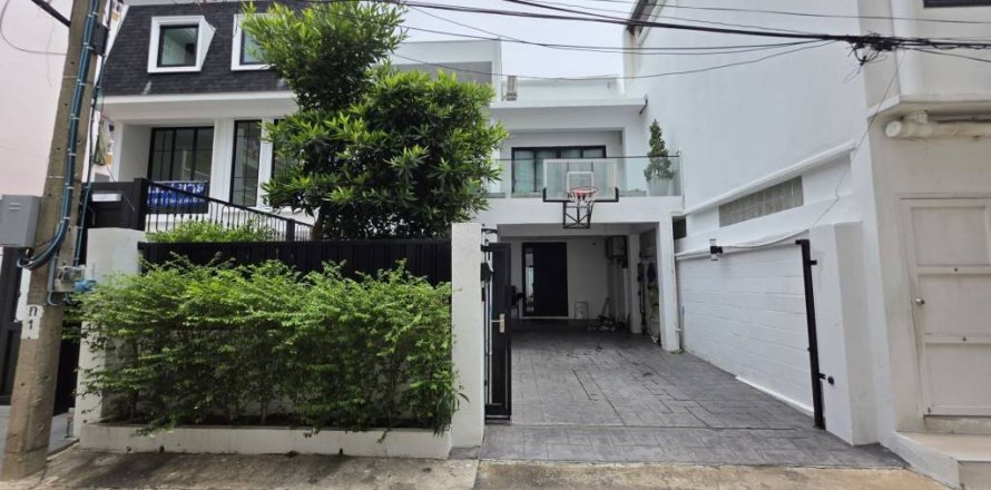 ทาวน์เฮาส์ในกรุงเทพมหานคร, ประเทศไทย 3 ห้องนอน № 146730