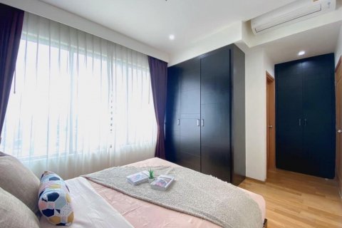 Condo in Watthana, Bangkok, Thailand, 2 bedrooms  № 133732 - photo 14