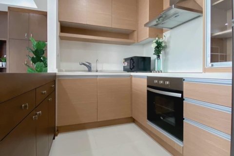 Condo in Watthana, Bangkok, Thailand, 2 bedrooms  № 133732 - photo 5