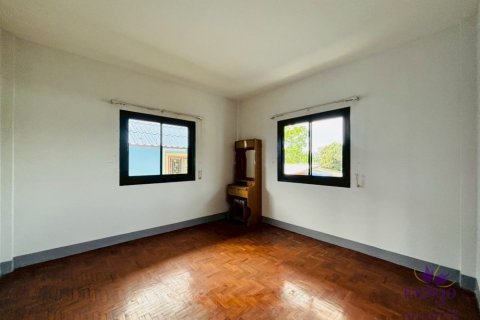 Casa de 4 dormitorios en Chiang Mai, Tailandia № 205579 - foto 12