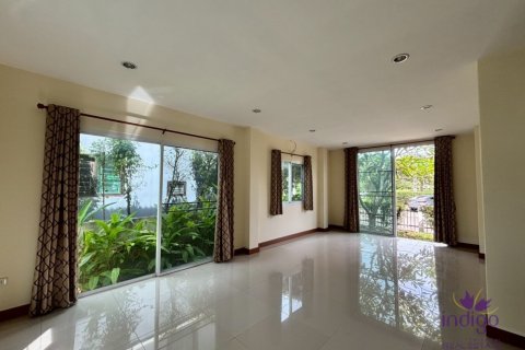 Casa de 3 dormitorios en San Sai, Tailandia № 205576 - foto 4