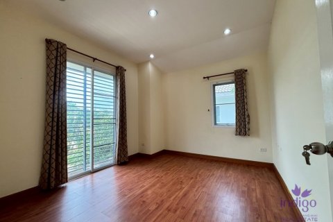 Casa de 3 dormitorios en San Sai, Tailandia № 205576 - foto 8